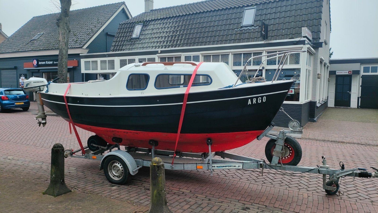 Compacte Kajuitboot 'Argo' met Buitenboordmotor, Ophalen, Gebruikt, Kajuitboot, Buitenboordmotor