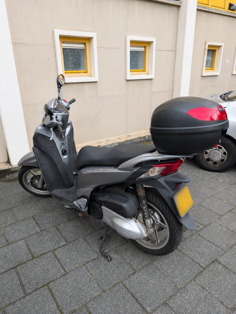 Honda SH300i 2014 Malossi 19800 km met Topkoffer en ART Slot, Motoren, Motoren | Honda, Scooter, 300 cc, Particulier, Automaat