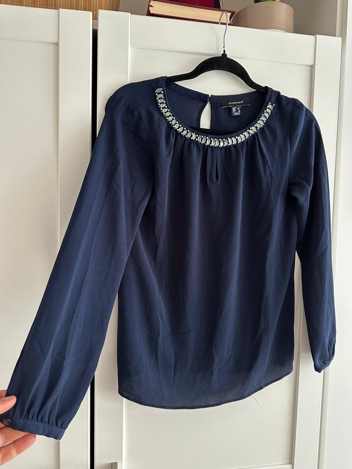 Donkerblauwe blouse met steentjes van Atmosphere, Atmosphere, Maat 34 (XS) of kleiner, Gedragen, Verzenden