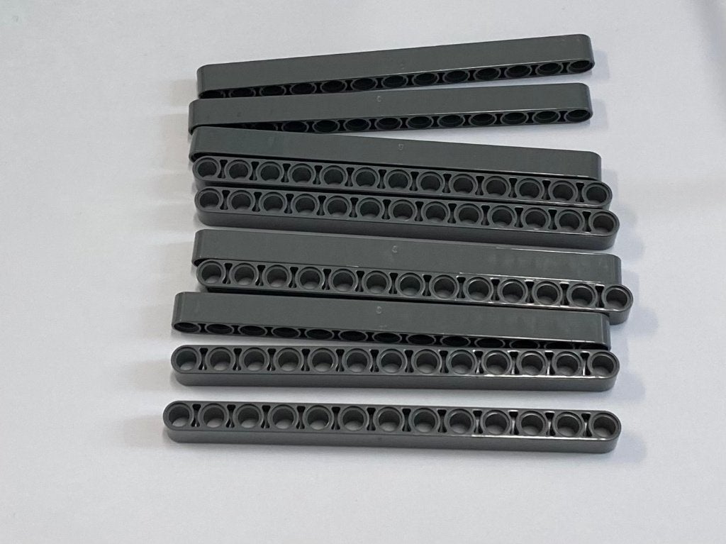 Partij 10x nieuwe dikke Lego 1x13 liftarms, diverse kleuren
