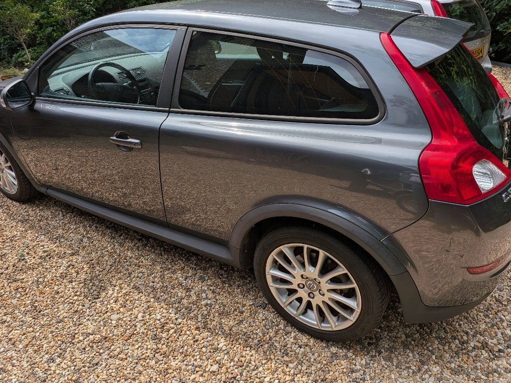 Volvo C30 D2 84KW 2012 Grijs R design, Auto's, Voorwielaandrijving, 1254 kg, 28 km/l, Zwart
