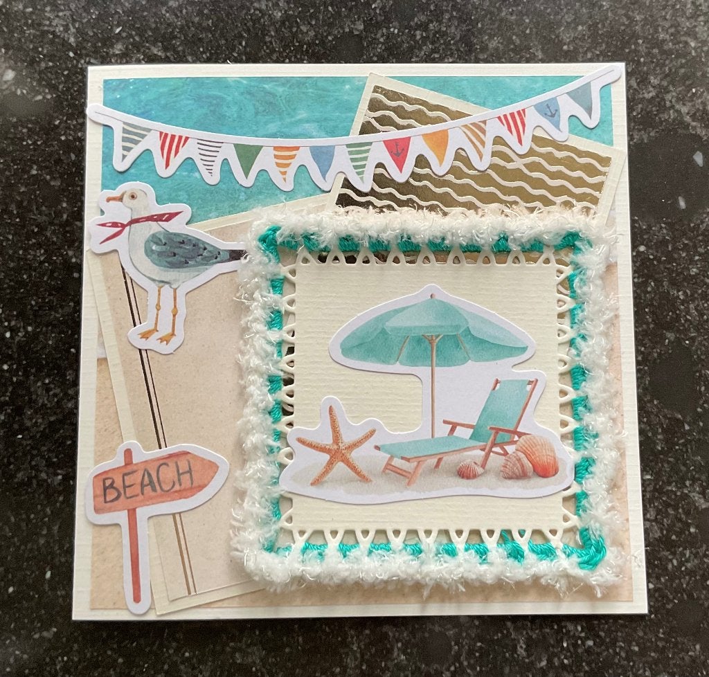 Nr 10 wenskaart met haakwerk. strand, Hobby en Vrije tijd, Verzenden, Nieuw, Overige thema's