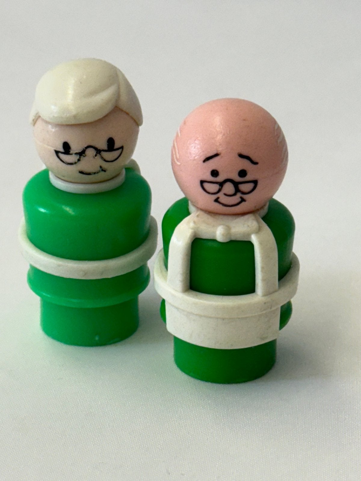 Fisher Price oma en opa uit Sesamstraat huis, Ophalen of Verzenden, Gebruikt, Overige typen
