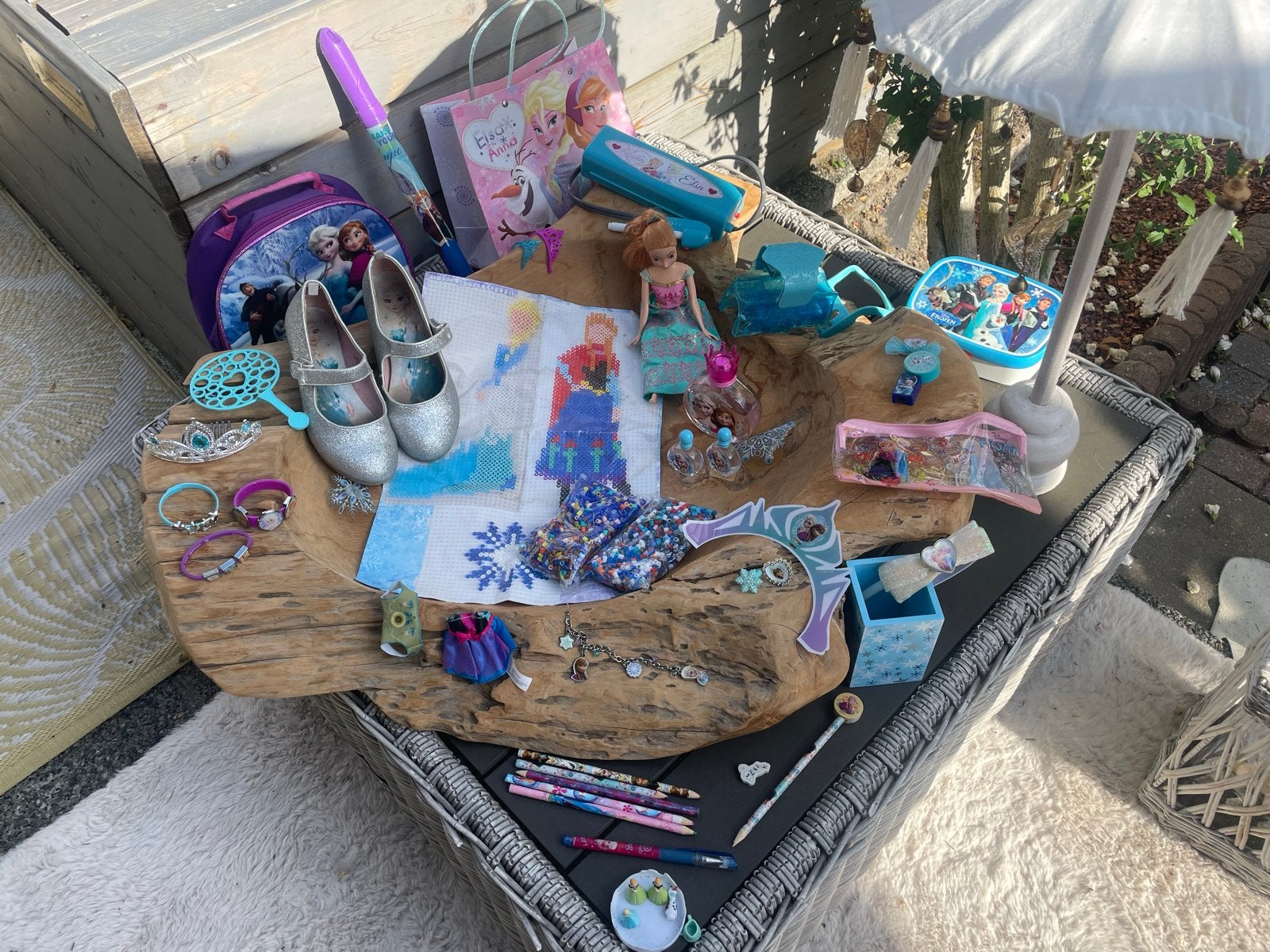 Frozen speelgoed set: schoenen, sieraden & knutselspullen, Ophalen of Verzenden, Gebruikt, Meisje