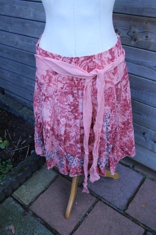 Rok oranje/ rood Morgan mt 36 Vaste prijs, Kleding | Dames, Rokken, Zo goed als nieuw, Knielengte, Maat 36 (S), Rood