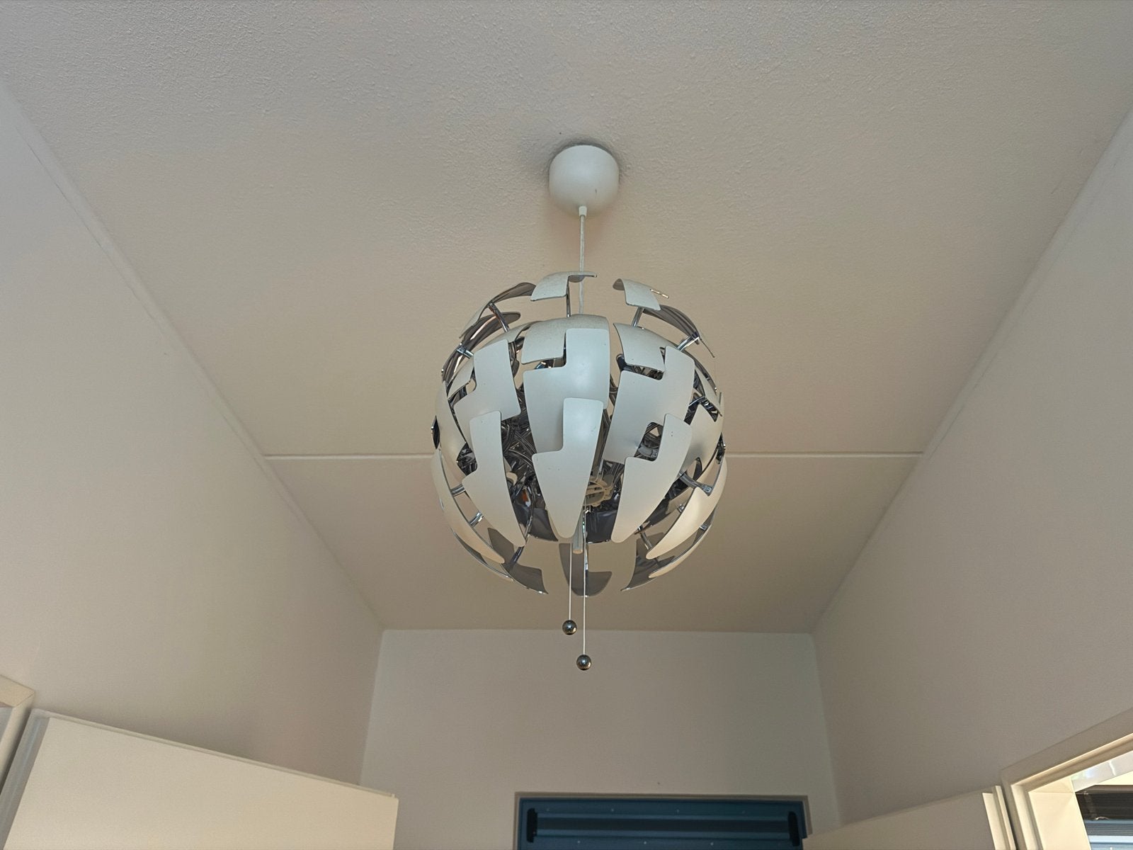 Moderne hanglamp - Wit/Zilver - Uniek design, Ophalen, Zo goed als nieuw, Metaal, E27 (groot)