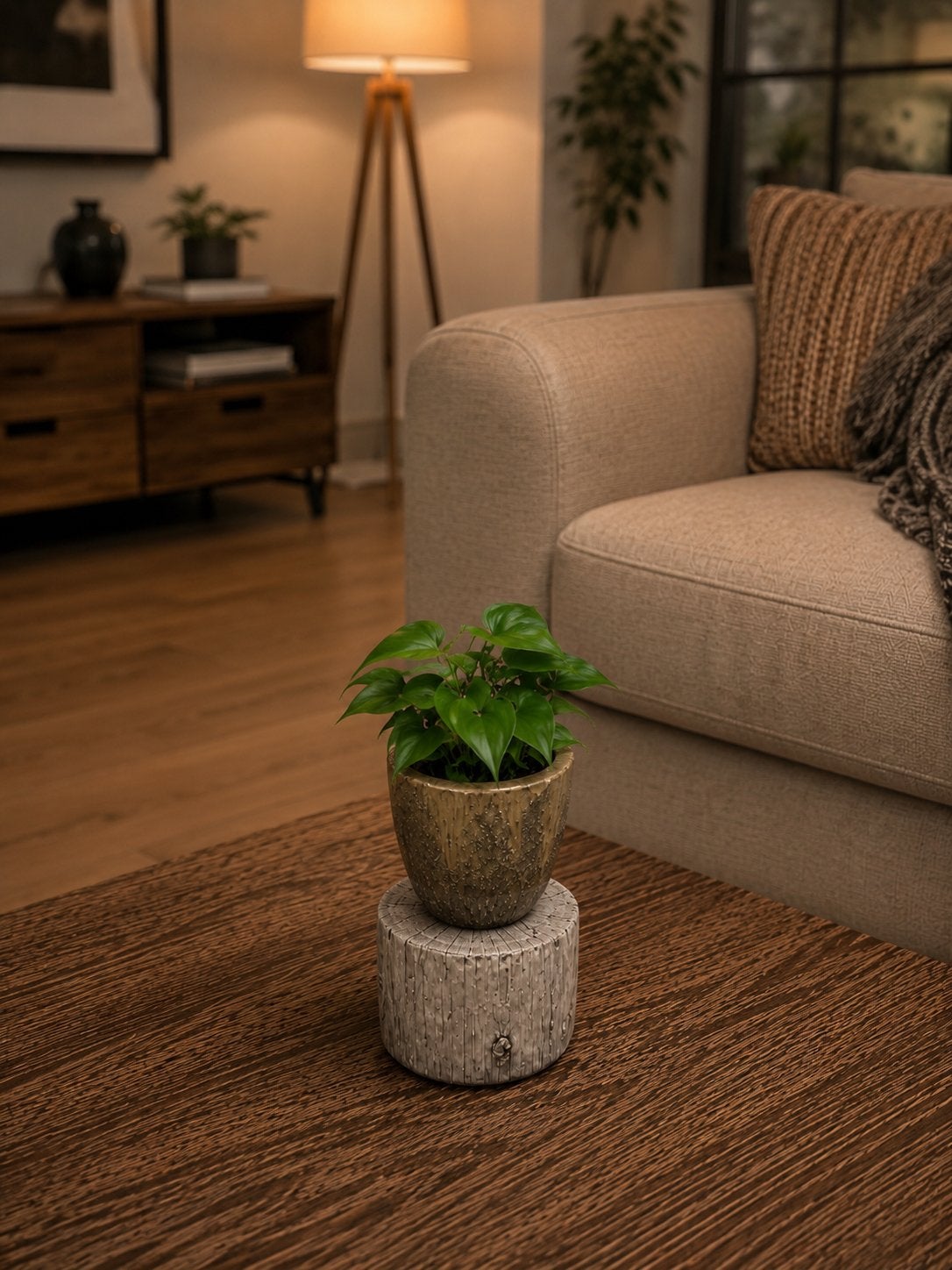Planten potje met boomstam voet van steen, Ophalen of Verzenden, Zo goed als nieuw, Bruin, Steen/keramiek
