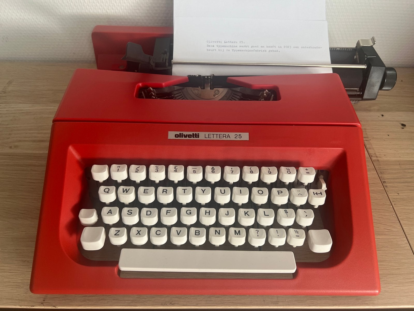 Zeer nette Olivetti Lettera 25 met originele draagtas, Diversen, Typemachines, Verzenden, Gebruikt