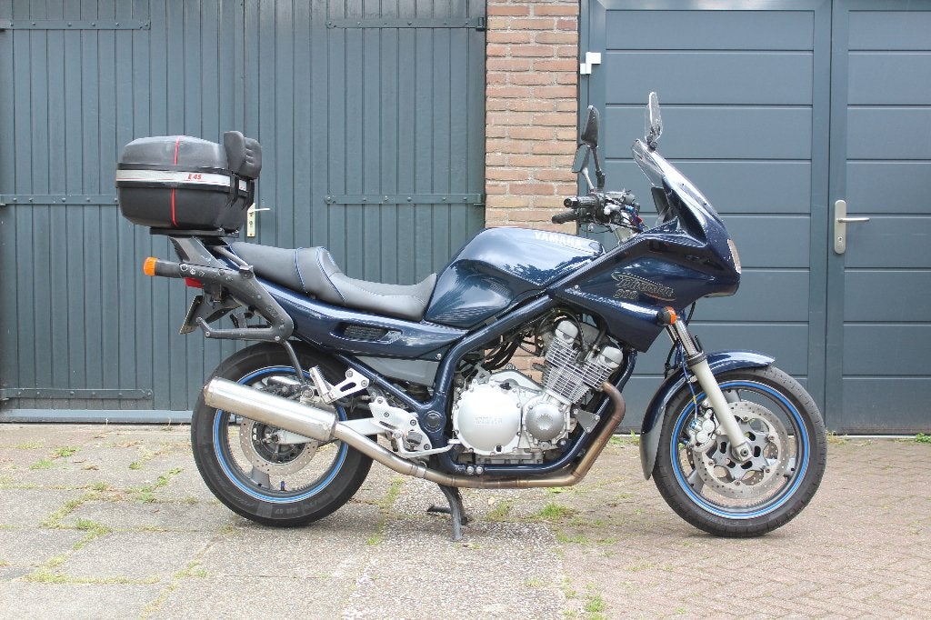 Yamaha Diversion XJ900S bouwjaar 2000 incl Givi set, Cardan-aandrijving, 4 cilinders, Motorrijbewijs A, Gebruikt