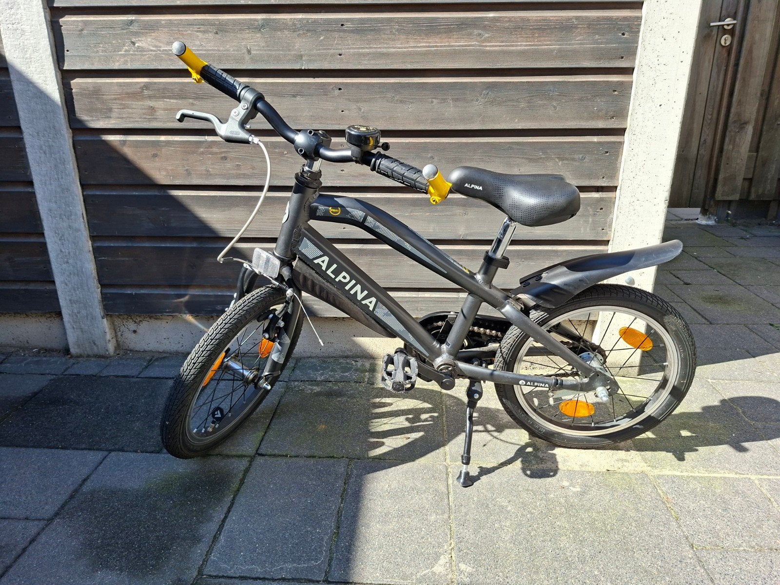 Alpina kinderfiets 16 inch - Zo goed als nieuw, Ophalen, Terugtraprem, 16 tot 20 inch, Alpina