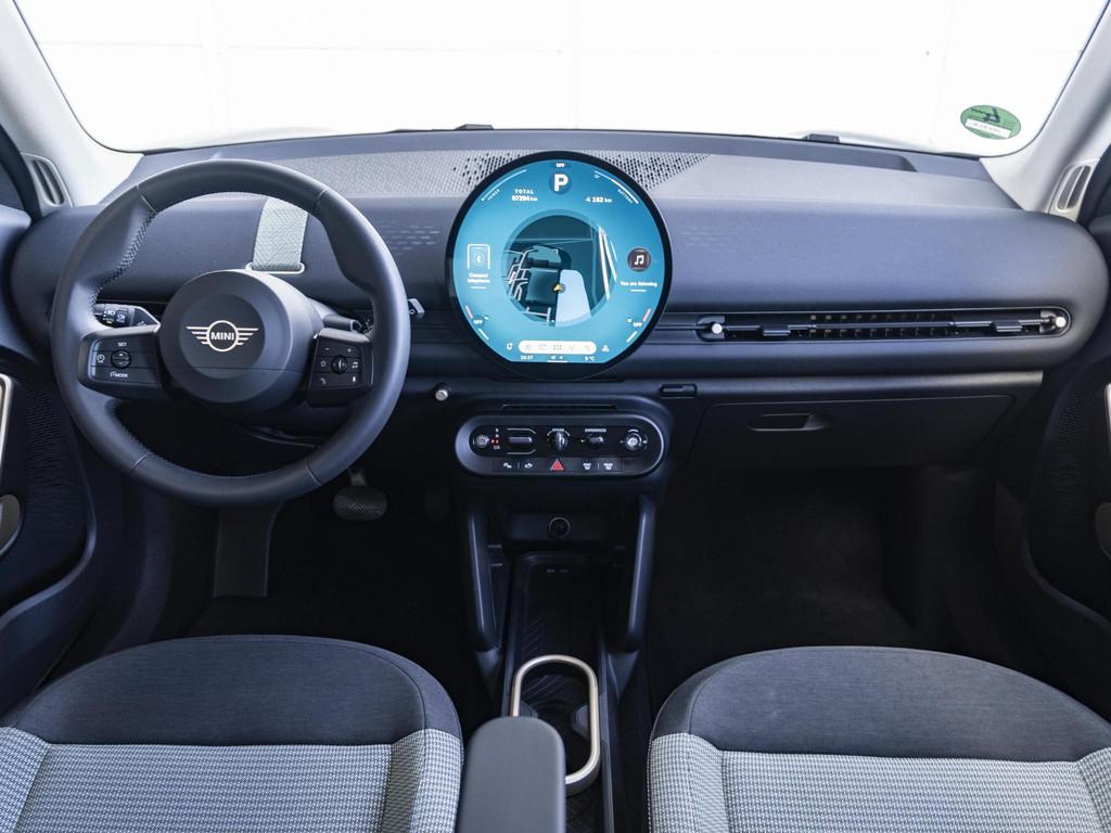 MINI Aceman E Essential + XS pakket + Stoelverwarming, Auto's, Stof, Gebruikt, Met garantie (alle), Zwart