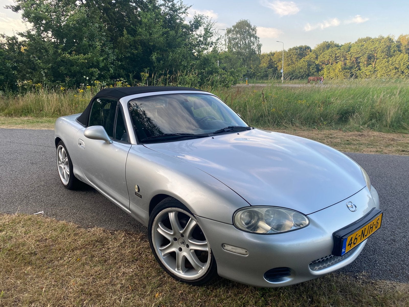 Mazda MX-5 1.6 I 2002 Grijs, Achterwielaandrijving, 40 €/maand, 4 cilinders, Cabriolet