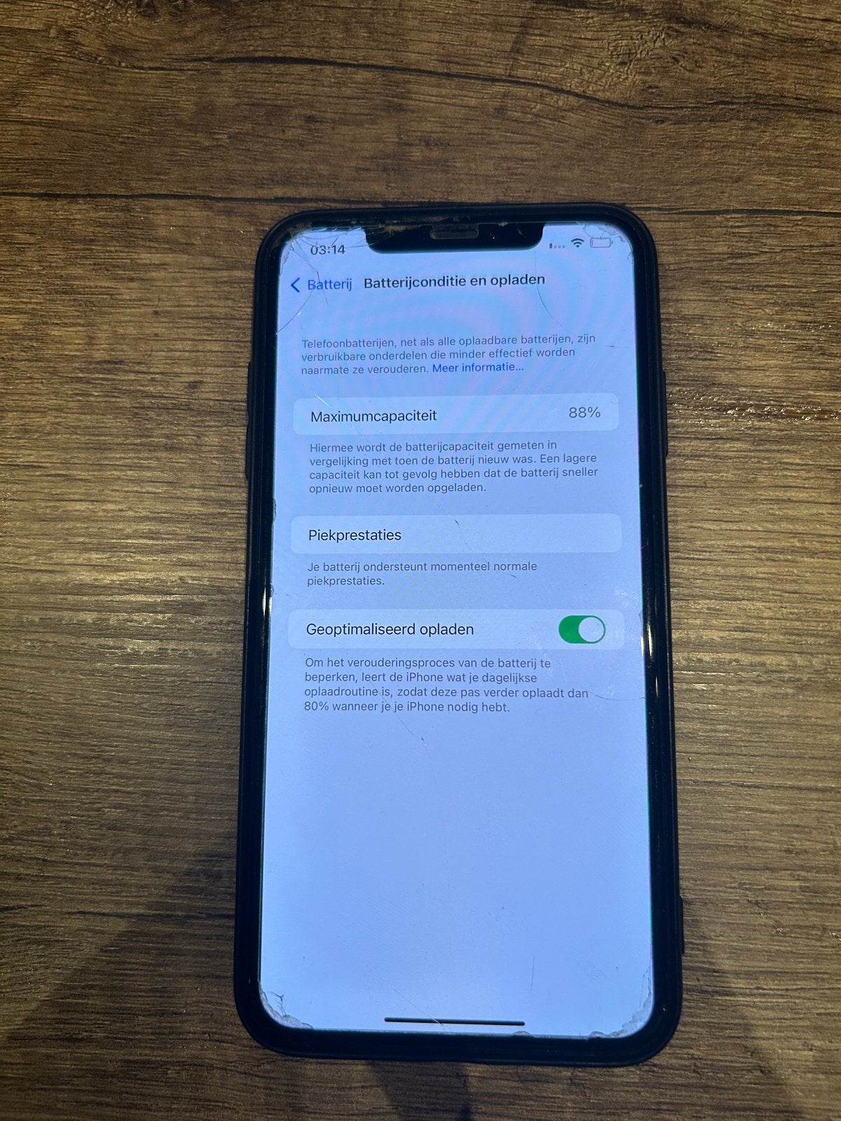 iPhone met beschadigde achterkant en scherm, 88% batterij, Gebruikt, Zwart, IPhone XS, 88 %