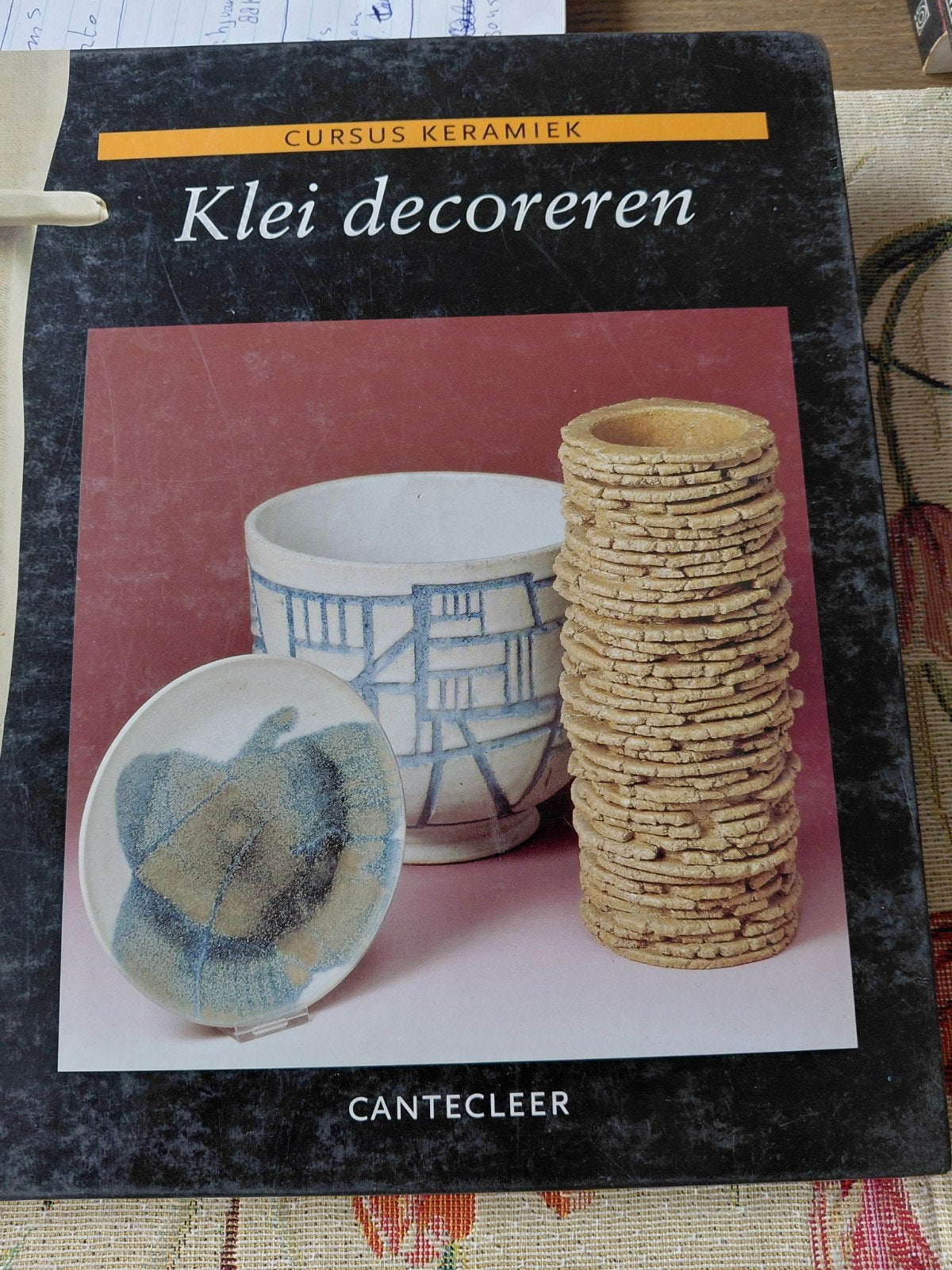 Boek klei decoreren, Ophalen of Verzenden, Zo goed als nieuw