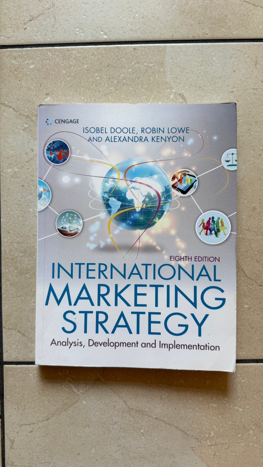 International marketing strategy - Isabel Doole, Ophalen of Verzenden, Zo goed als nieuw, Economie en Marketing