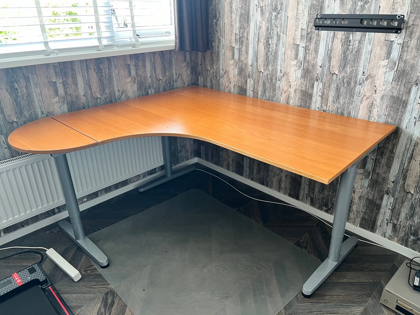 Hoekbureau in hoogte verstelbaar, onbeschadigd!, Huis en Inrichting, Ophalen, 160 cm, Spaanplaat of MDF, Hoekbureau