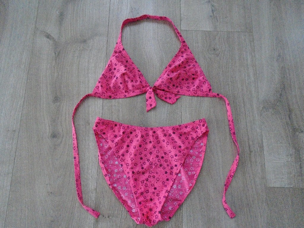 Roze bikini met Paarse printjes- maat 42, Ophalen of Verzenden, Zo goed als nieuw, Roze, Bikini