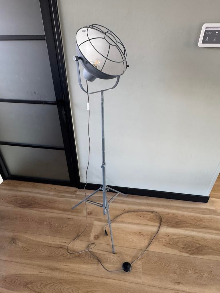 Industriele lamp, Ophalen, Zo goed als nieuw, 150 tot 200 cm