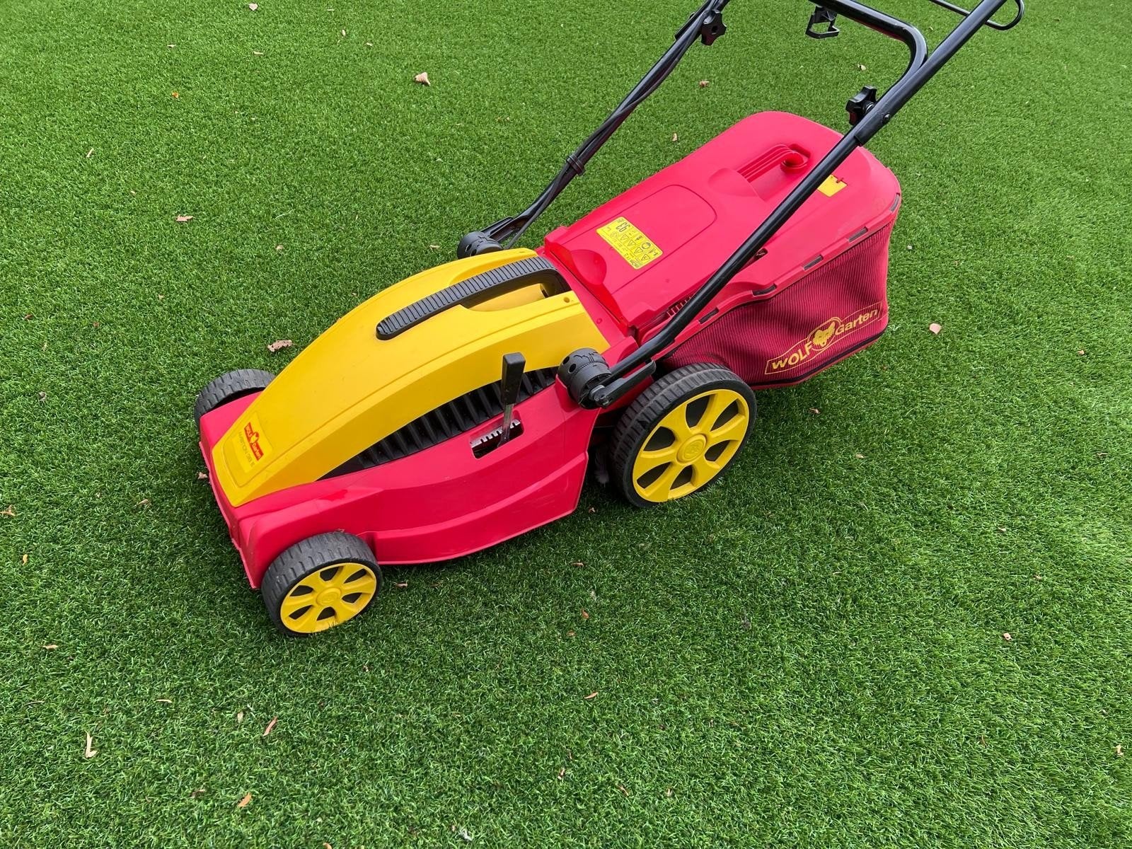 Wolf-Garten Ambition 38 E Elektrische Grasmaaier, Tuin en Terras, Grasmaaiers, Ophalen, Cirkelmaaier, Elektrische grasmaaier, Zo goed als nieuw