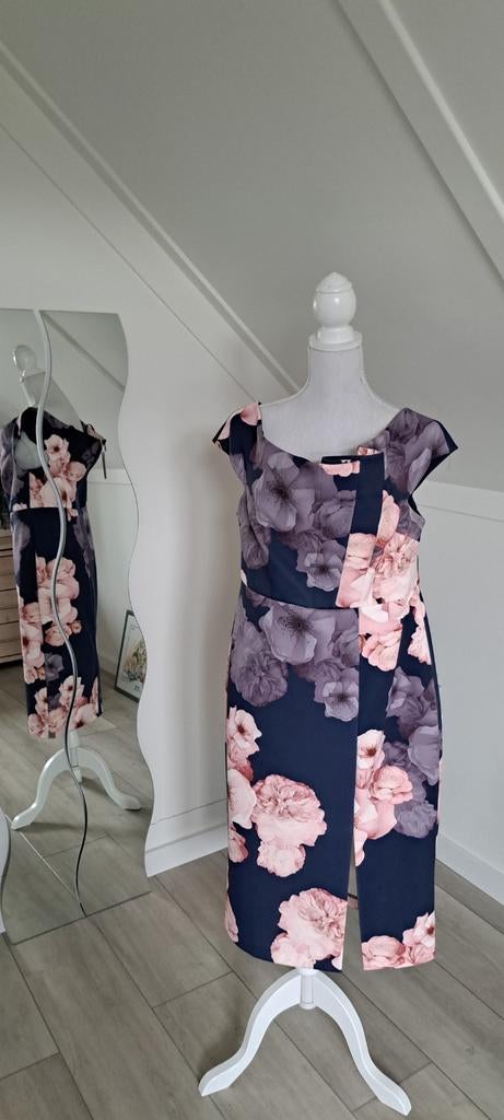 Nieuwe Ted Baker off shoulder jurk - Maat 44, Ted Baker, Ophalen of Verzenden, Nieuw, Maat 42/44 (L)
