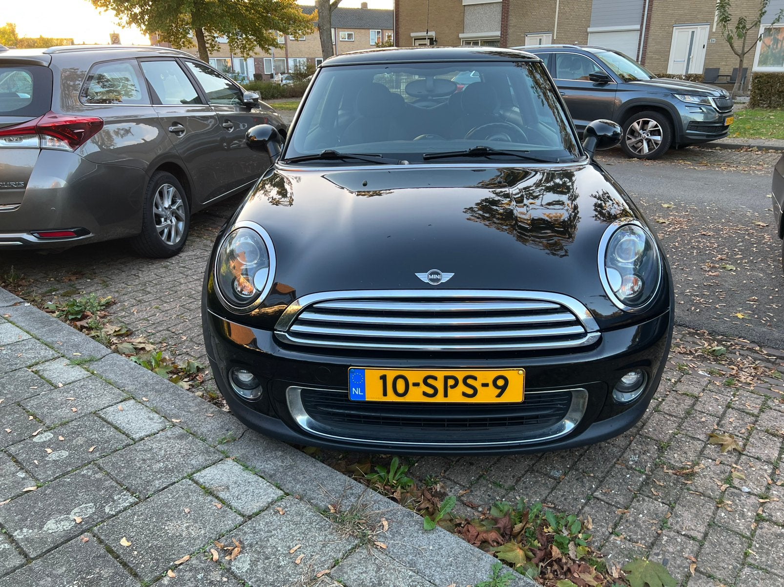Mini (r56) 1.6 75pk 2011 Zwart, Voorwielaandrijving, 4 stoelen, Zwart, Origineel Nederlands