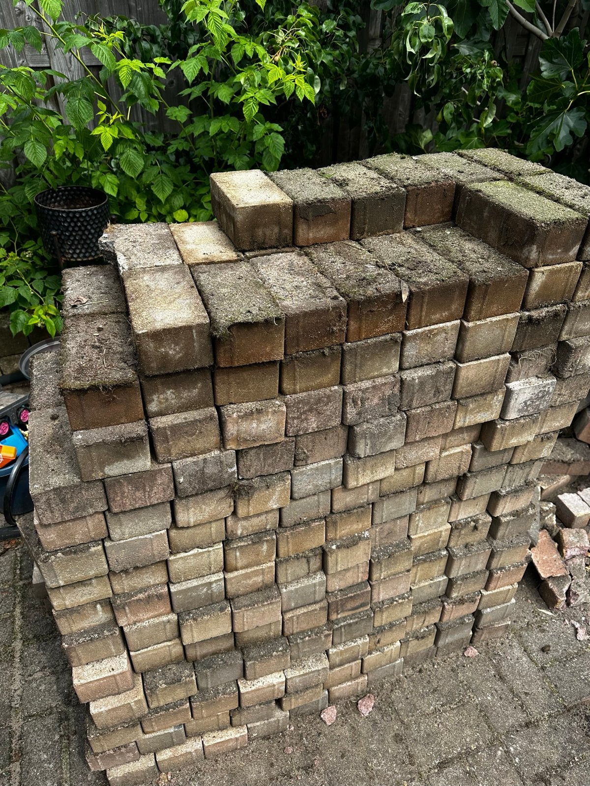 Gebruikte betonnen terrastegels/klinkers, Doe-het-zelf en Verbouw, Metselstenen, Ophalen, Gebruikt, Beton