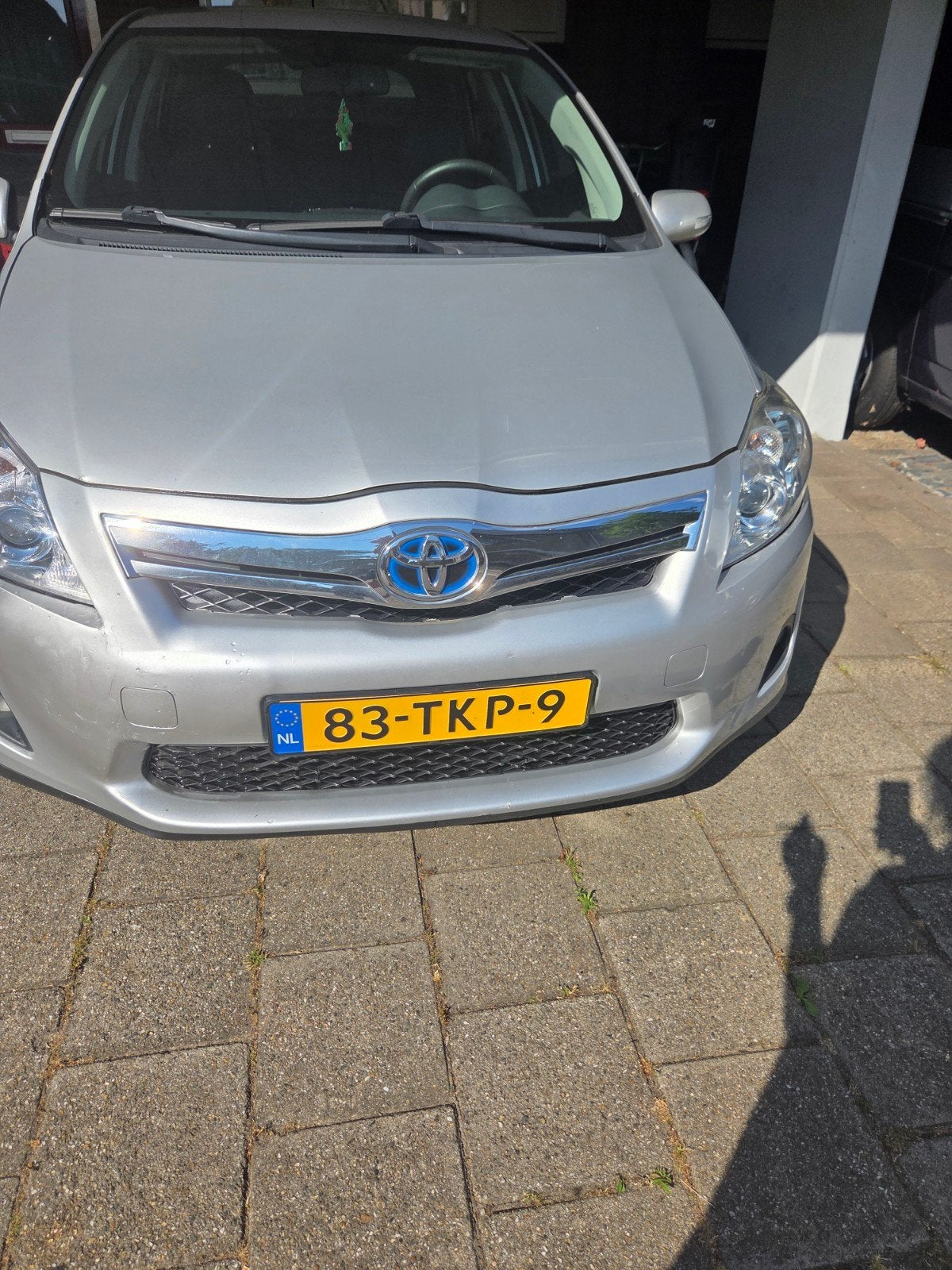 Toyota Auris 1.8 Full Hybrid 136PK 5D CVT 2012 Grijs, Auto's, Toyota, Euro 5, Zwart, 4 cilinders, Leder en Stof