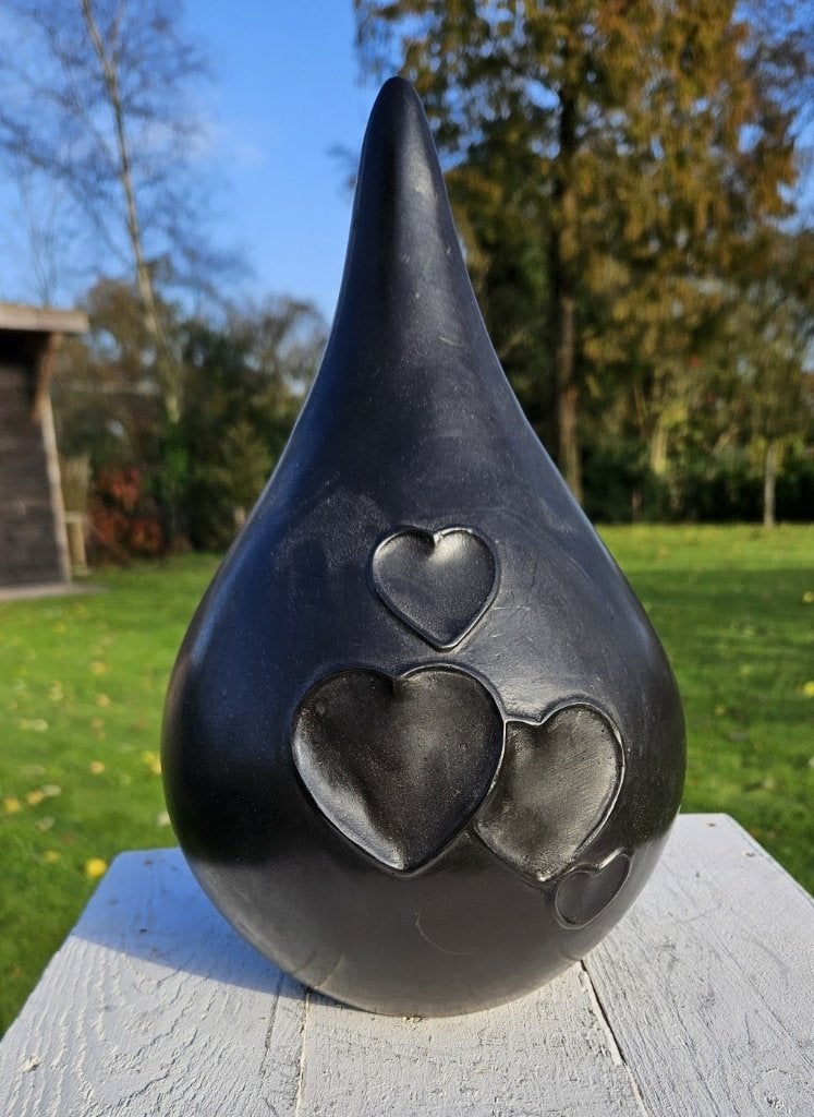 Grote BRONZEN URN / grafdecoratie / HARTJES / DRUPPEL/TRAAN, Huis en tuin decoratie Marie, Nieuw, Info@huisentuindecoratiemarie.nl