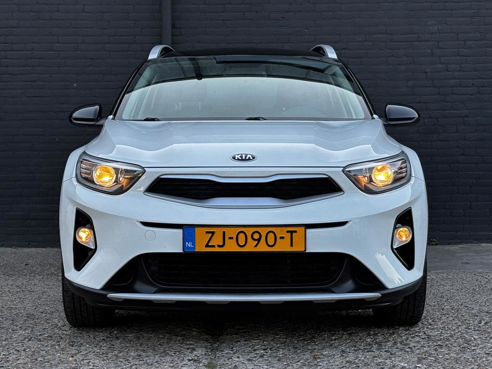 Kia Stonic 1.0 T-GDi DynamicLine CARPLAY|CAMERA|PDC|NAVI|CRU, Auto's, Voorwielaandrijving, Dealer onderhouden, Gebruikt, Euro 6