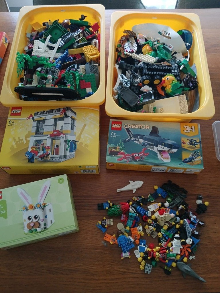 Lego partij met minifiguren en instructies, Gebruikt, Overige thema's, Lego, Ophalen of Verzenden