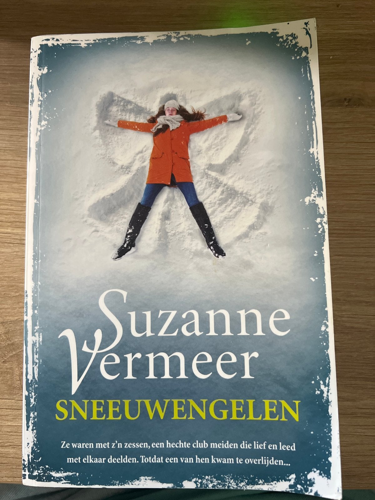 Suzanne Vermeer - Sneeuwengelen, Ophalen of Verzenden, Gelezen, Nederland