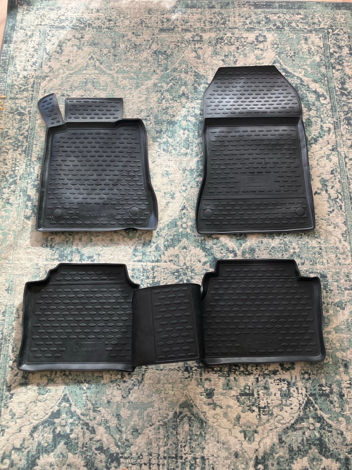 Rubberen Mattenset Mercedes E-klasse S210 / W210 (1995-2003), Ophalen, Gebruikt