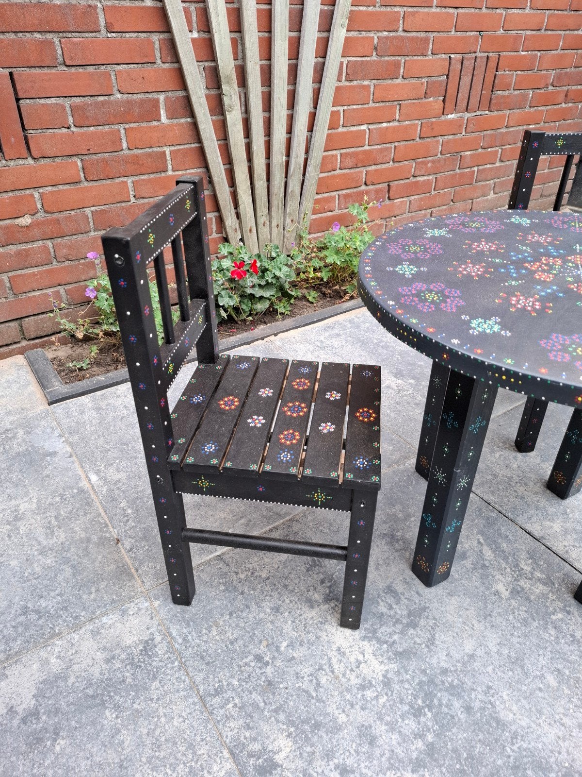 kindertafel en stoeltjes te koop., Ophalen, Zo goed als nieuw, Tafel(s) en Stoel(en)