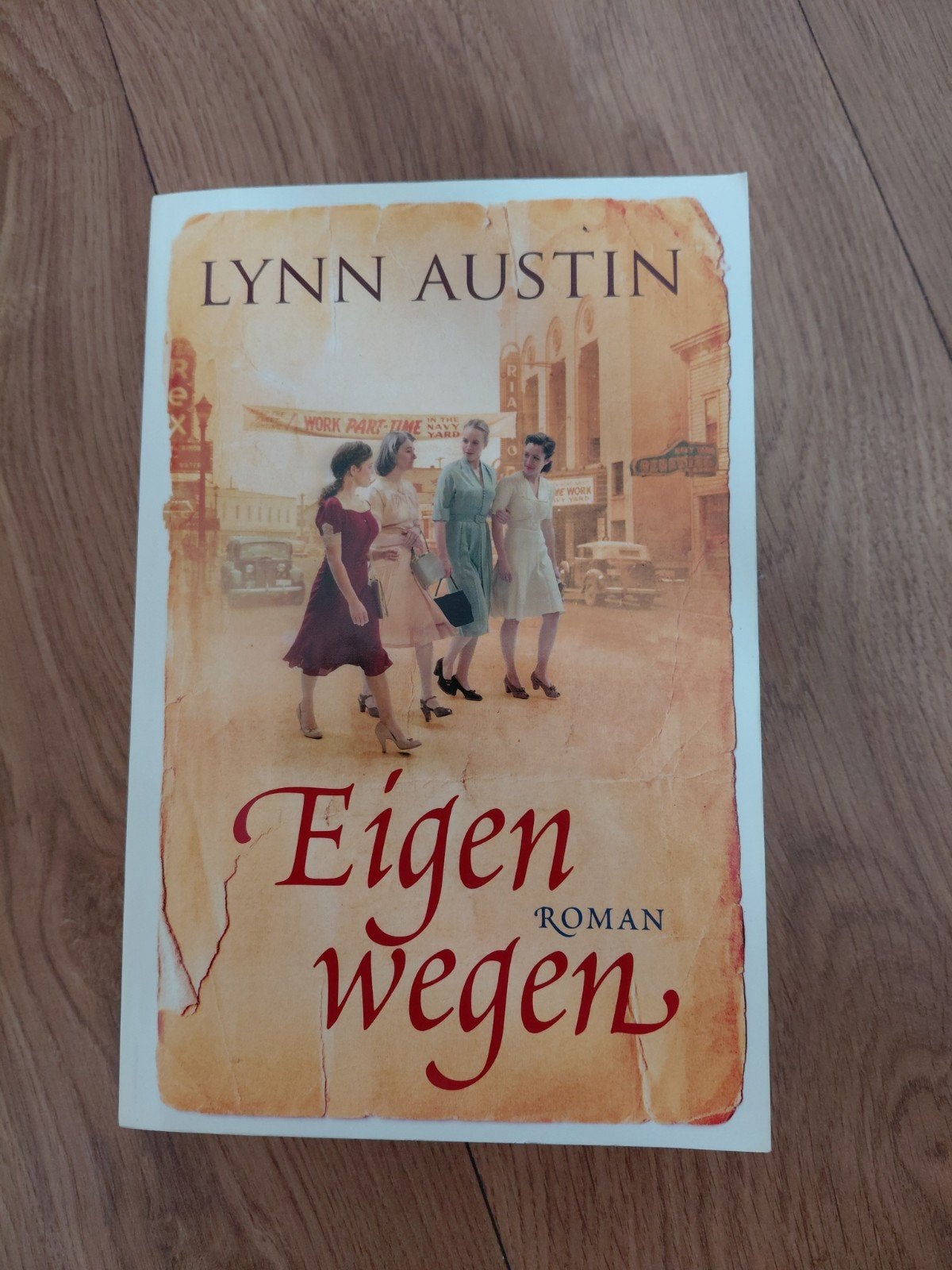 Eigen Wegen - Lynn Austin (Roman), Gelezen, Ophalen of Verzenden, Lynn Austin, Nederland