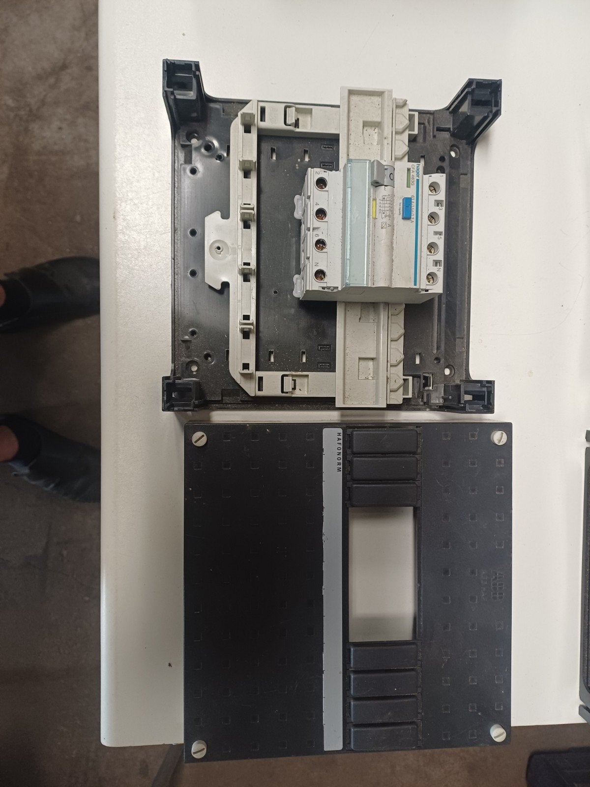 Hager Aardlekschakelaar 63A 300mA met Haf kast 22x22cm, Ophalen of Verzenden, Overige typen