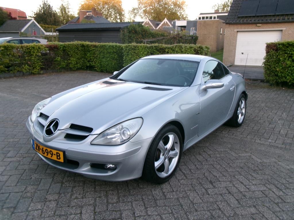 MERCEDES-BENZ SLK 200 KOMPRESSOR AUTOM FULL OPTONS TOP STAAT, Automaat, Zwart, 4 cilinders, Cabriolet