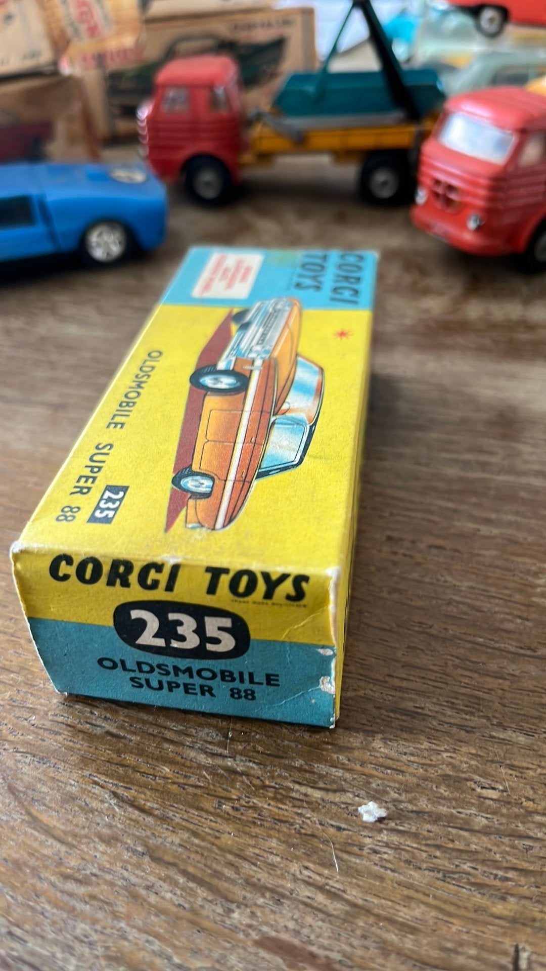 Origineel LEEG Corgi Toys doosje nr.235”Oldsmobile super 8”, Ophalen of Verzenden, Zo goed als nieuw, Auto, Corgi