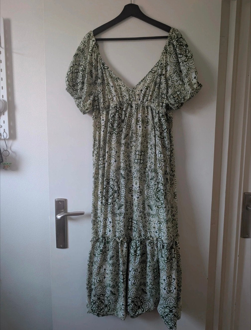 lange zomerjurk groen, Kleding | Dames, Jumpsuits, Primark, Maat 42/44 (L), Ophalen of Verzenden, Zo goed als nieuw