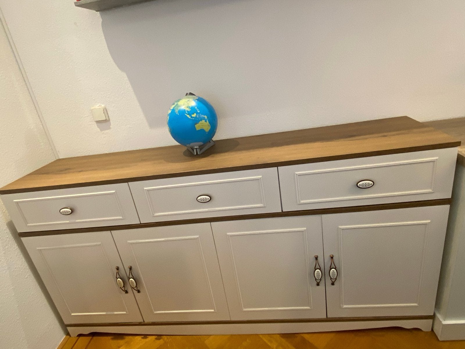 Stijlvol dressoir met lades en deuren.MOET SNEL WEG., Ophalen, 150 tot 200 cm, Zo goed als nieuw, Met lade(s)