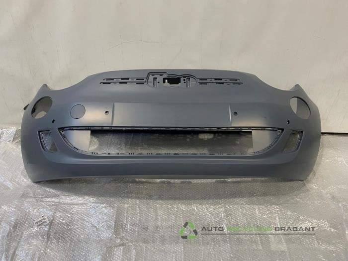 Voorbumper van een Fiat 500e, Gebruikt, -, -, Ophalen of Verzenden