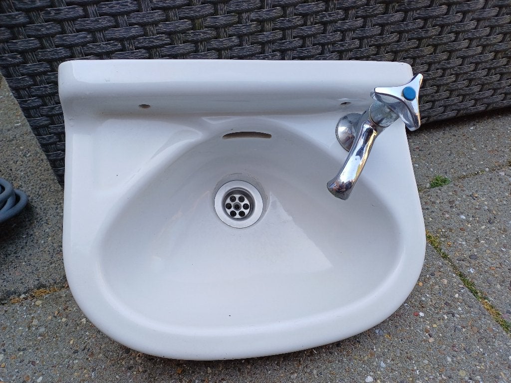 wc wasbak met kraantje, Ophalen, Gebruikt, Steen, Toilet