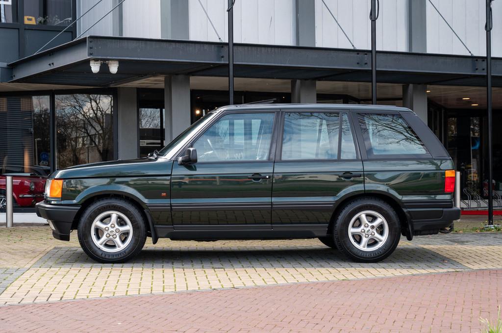 Land Rover Range Rover 4.6 HSE (bj 1999, automaat), Auto's, Oldtimers, Automaat, Land Rover, Zwart, Bedrijf