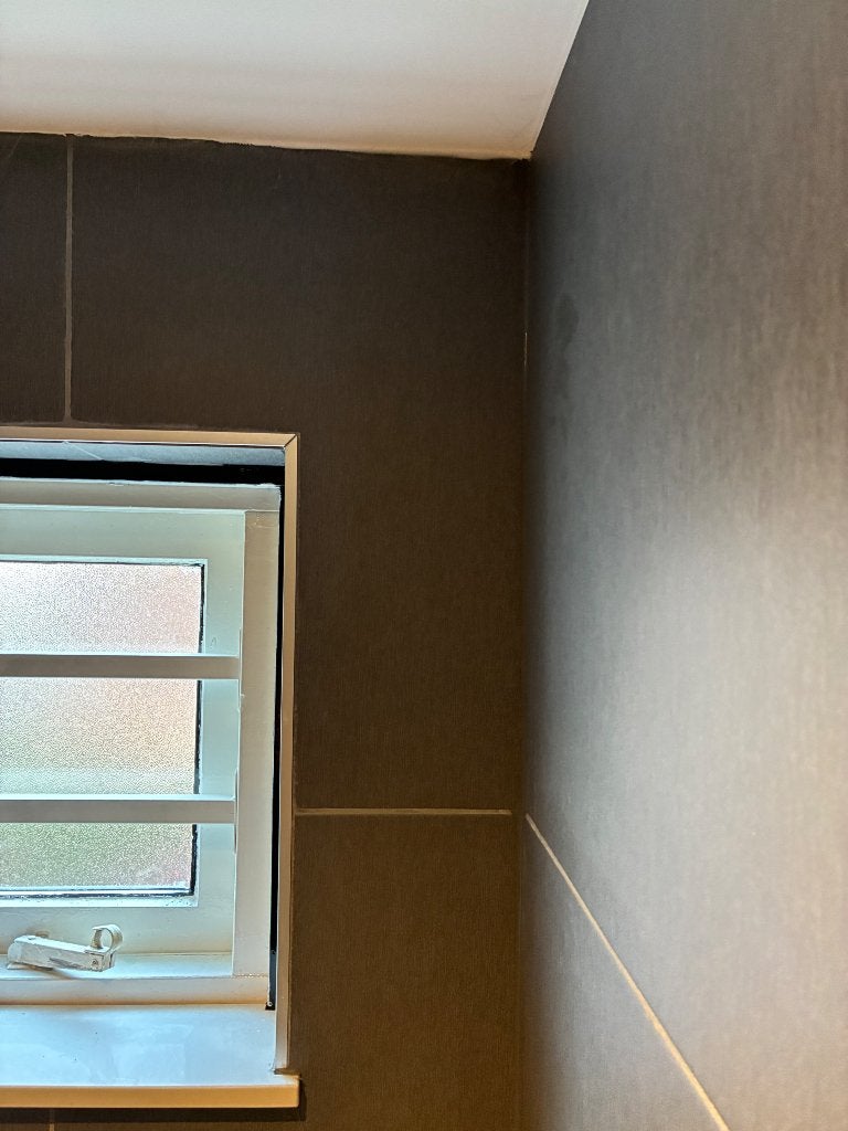 Antracietkleurige tegels badkamer toilet, Doe-het-zelf en Verbouw, Ophalen, 60 cm of meer, Nieuw, 5 tot 10 m²