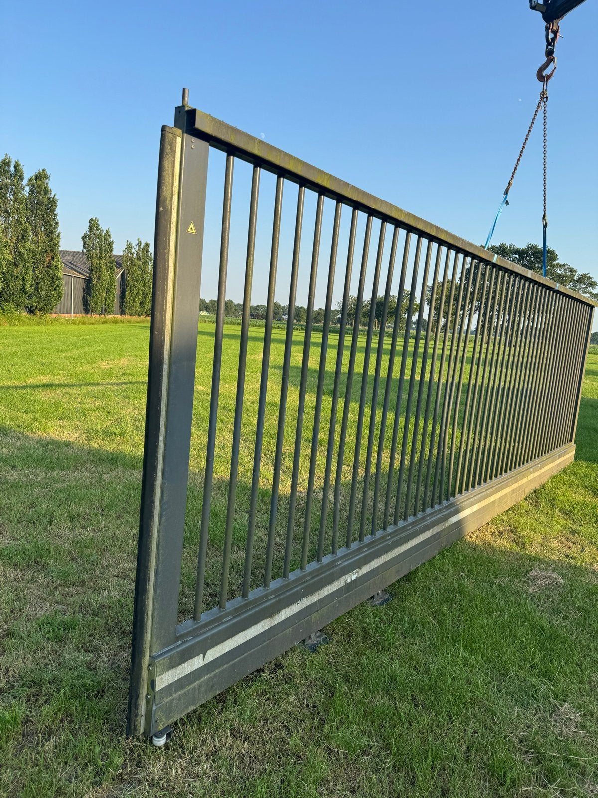 Robuuste Schuifpoort / Schuifhek - Ideaal voor Toegang, Tuin en Terras, Tuinhekken en Hekwerk, Ophalen, Met poort, Gebruikt, Overige typen