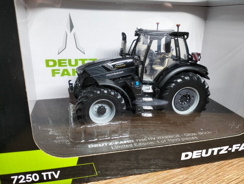 Te koop Weise-Toys Deutz-Fahr 6135C Warrior Black Limited., Ophalen of Verzenden, Nieuw, Tractor of Landbouw, Overige merken