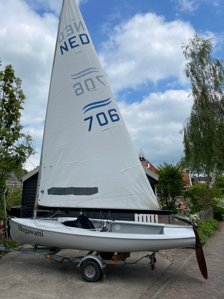 Finnjol met trailer, Watersport en Boten, Open zeilboten, Ophalen, Zo goed als nieuw