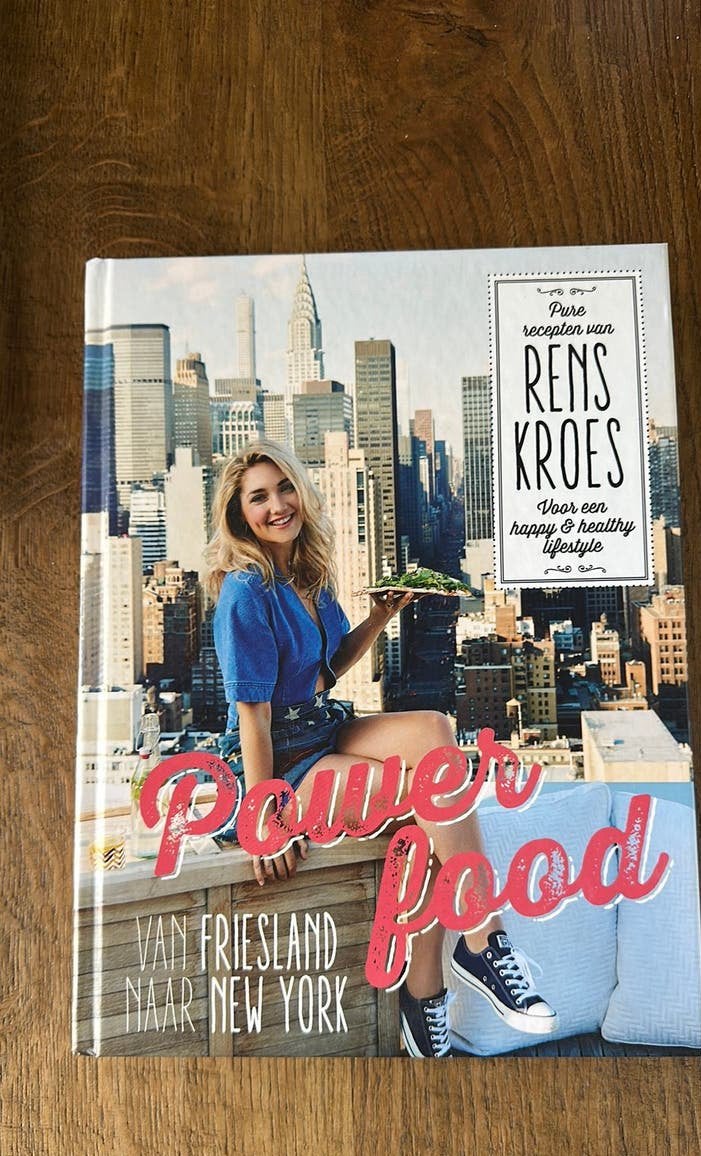 Rens Kroes - Powerfood - Van Friesland naar New York, Boeken, Kookboeken, Ophalen of Verzenden, Zo goed als nieuw, Rens Kroes