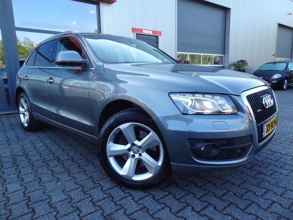 Audi Q5 | 3.2 V6 | Quattro Pro Line | B&O | NL-AUTO | TREKHA, Auto's, Audi, Gebruikt, Zwart, Leder en Stof, Bedrijf