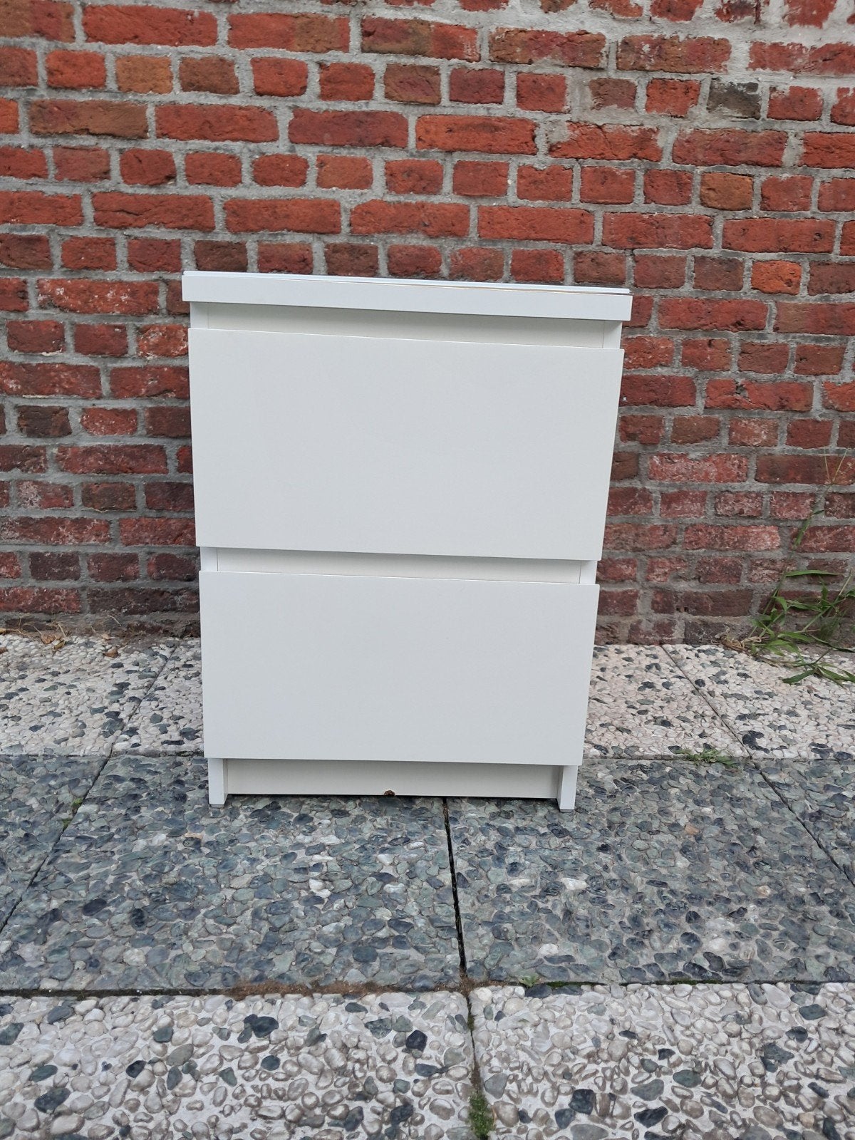 Wit nachtkastje met 2 laden - 55x40x49 cm, Ophalen, Minder dan 50 cm, Gebruikt, 1 of 2 laden