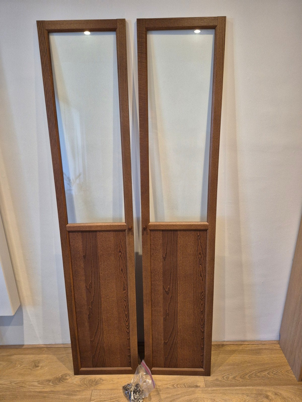 Oxberg paneel-/vitrinedeuren 40x192cm hoog, Ophalen, Zo goed als nieuw